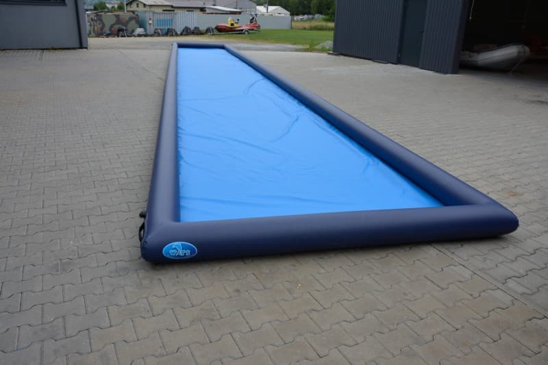 INFLATABLE POOLS