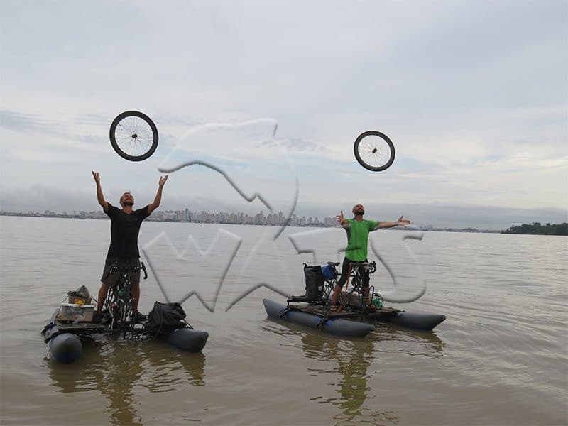 PNEUMATIC RAFTS