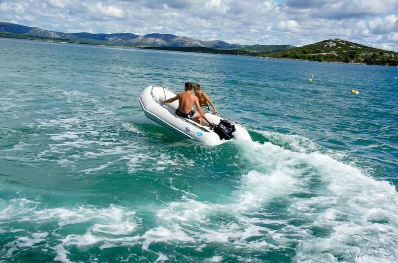 PONTOONS SERIES P