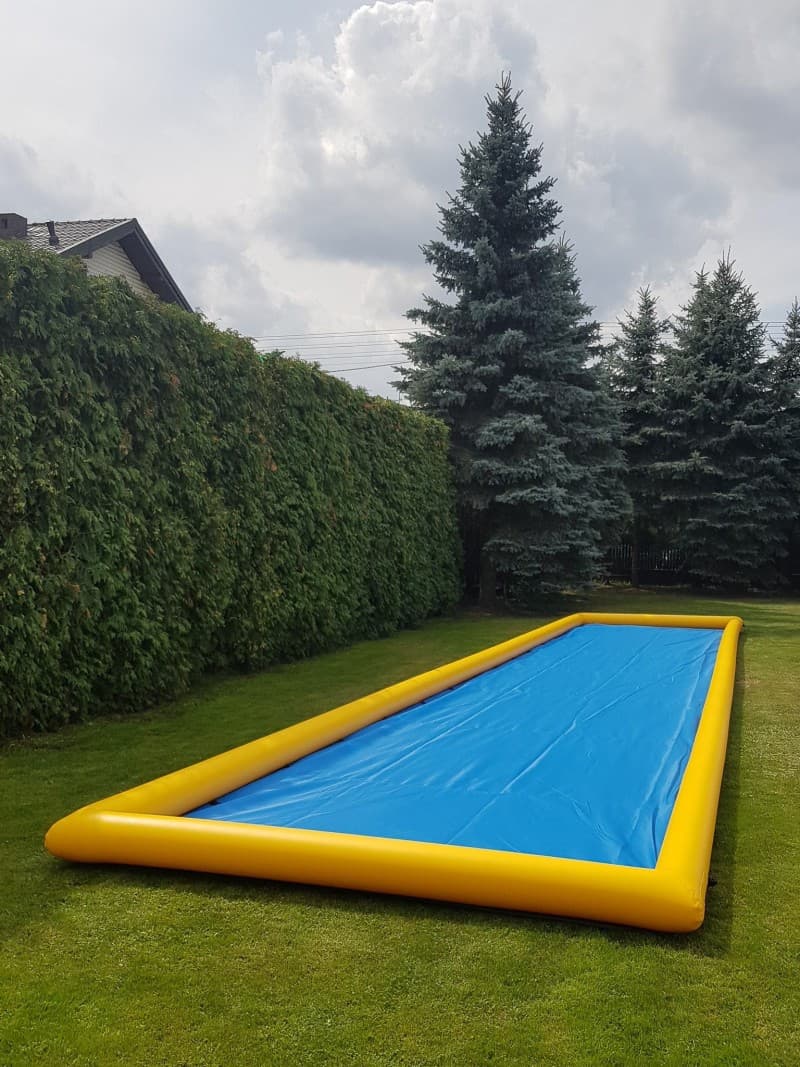 INFLATABLE POOLS