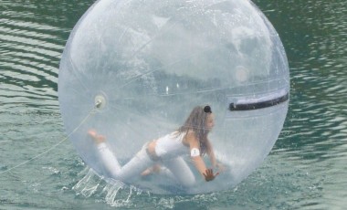 Water walking ball