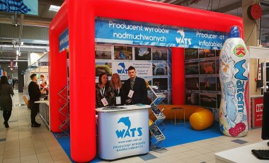 Inflatable exhibition systems